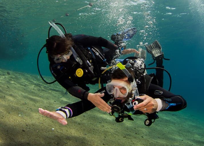Divers training at Scuba Seekers